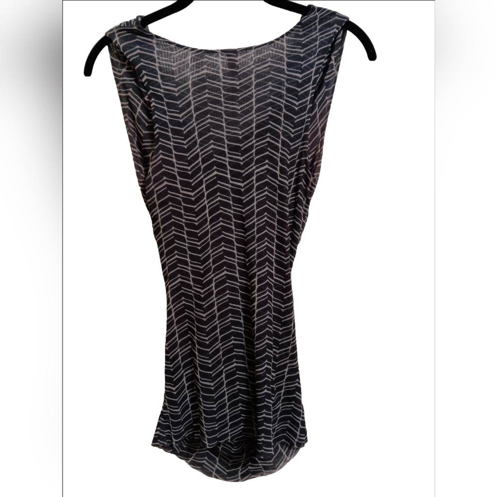 Sweet Pea Black and White Chevron Top - Picture 3 of 6